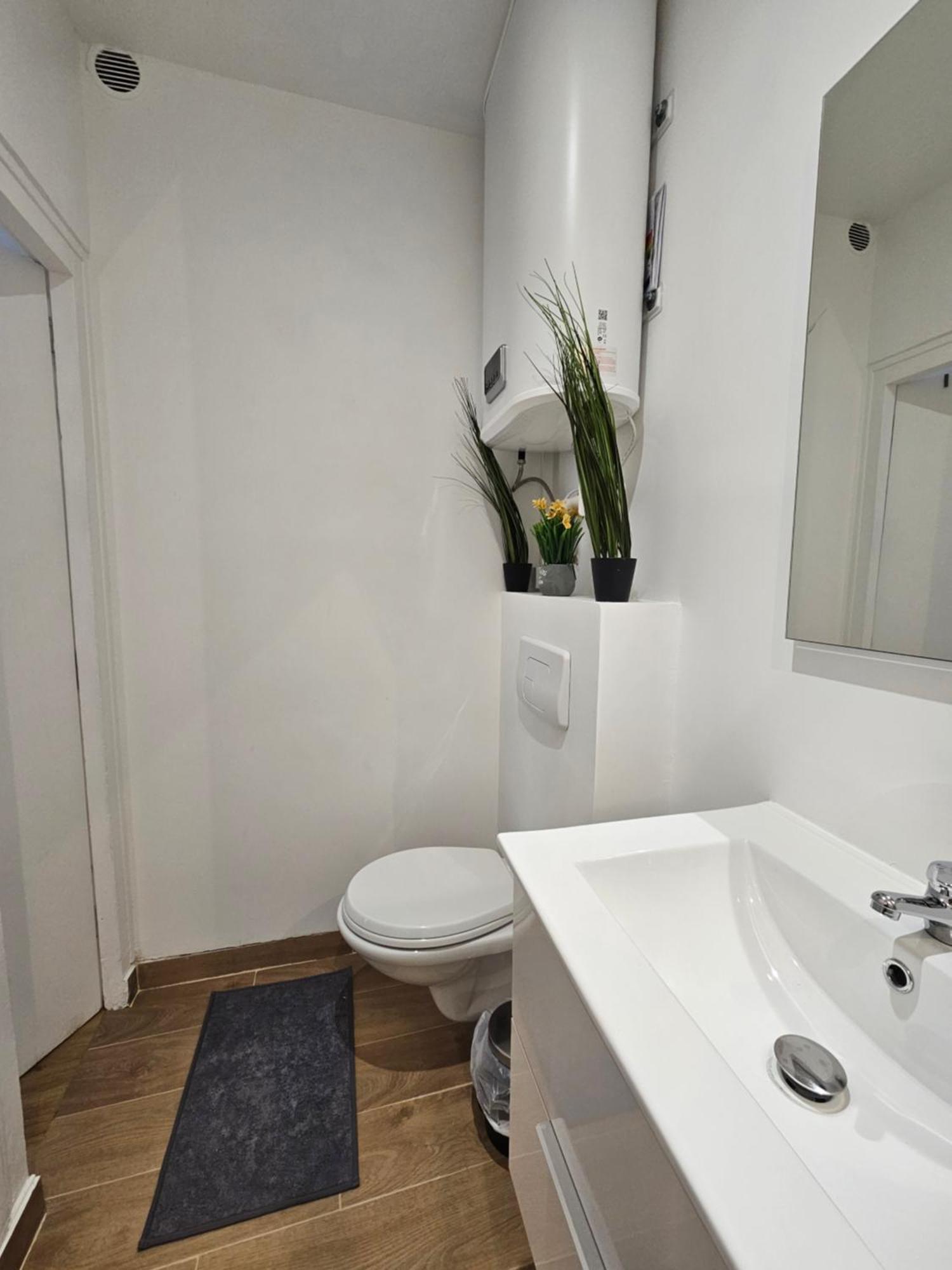 Appartement A Paris Clichy Exterior photo